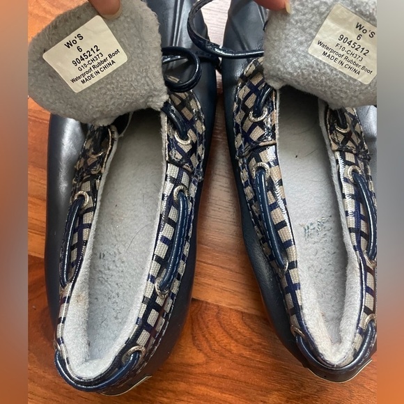 Sperry Navy Blue and Gray Plaid Low Top Fleece Lined Duck Shoes • Size 6 🗣 - Picture 5 of 6